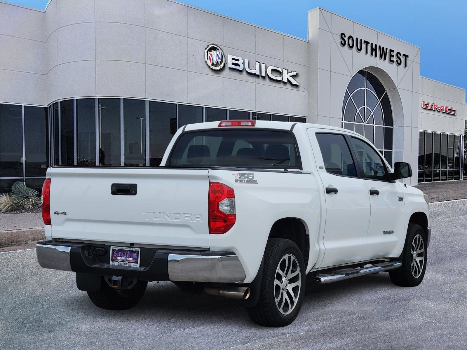 2018 Toyota Tundra 4WD SR5