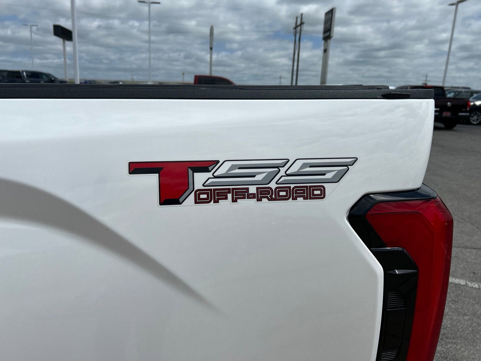 2023 Toyota Tundra 4WD SR5