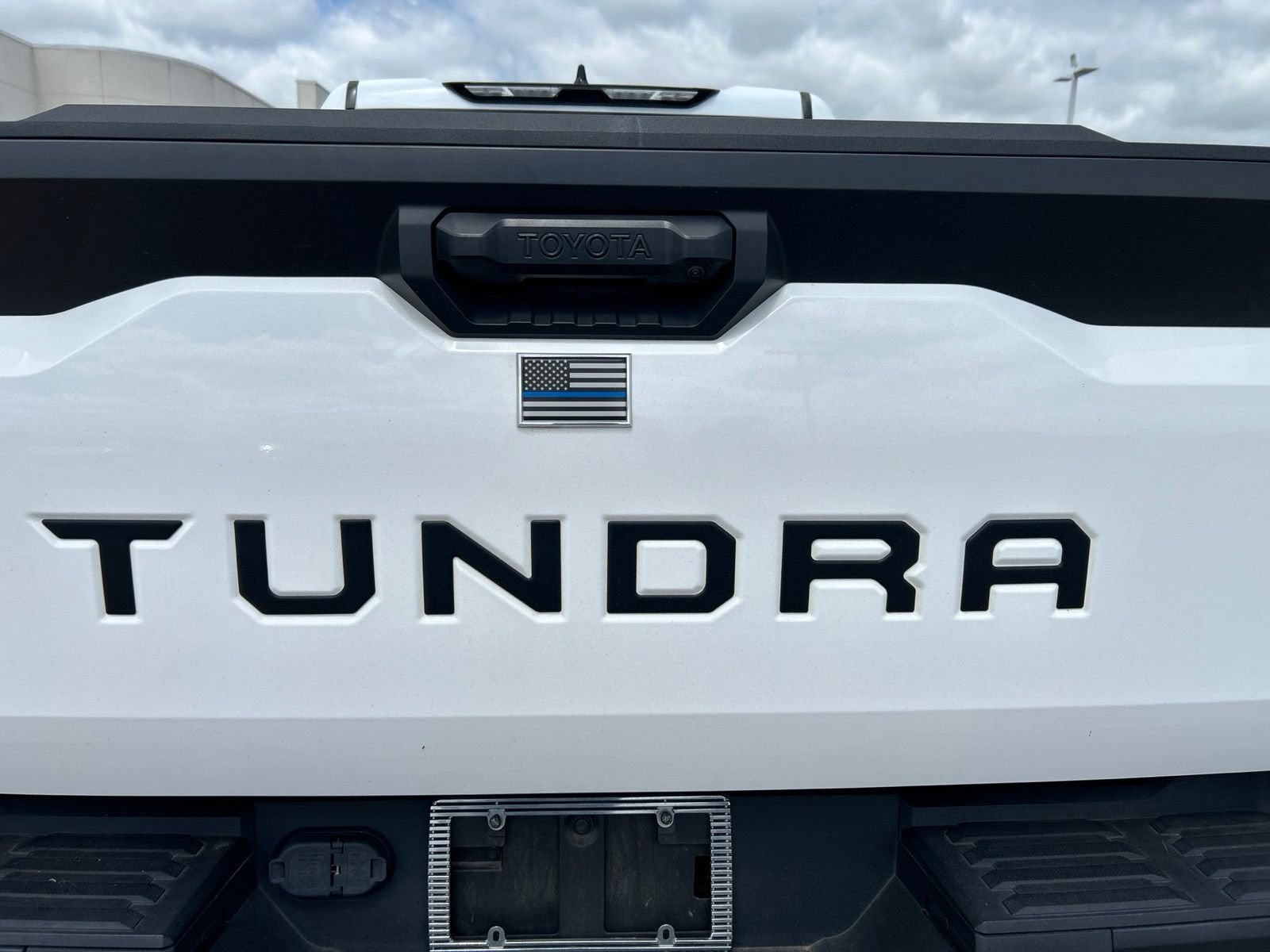 2023 Toyota Tundra 4WD SR5