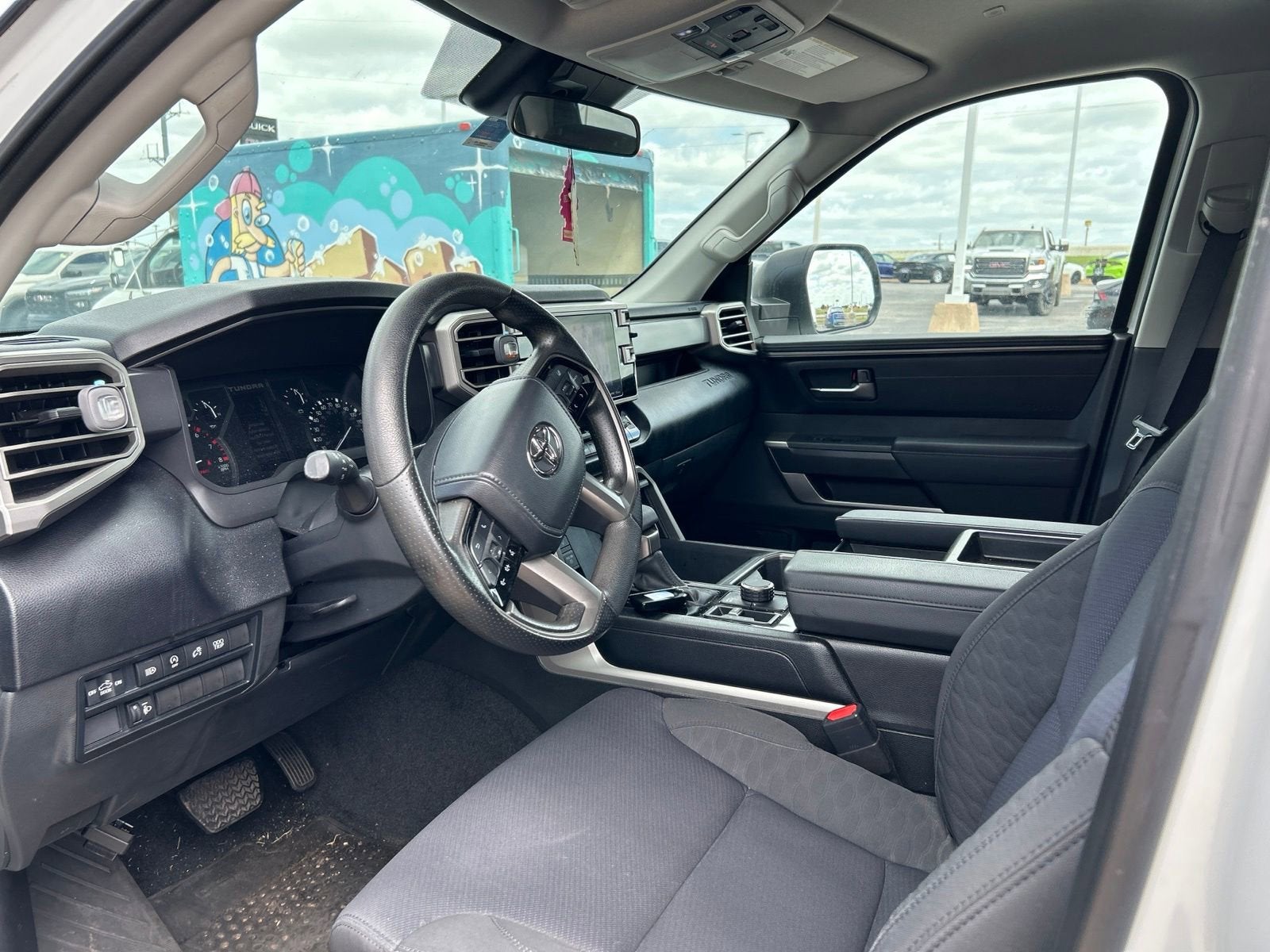 2023 Toyota Tundra 4WD SR5