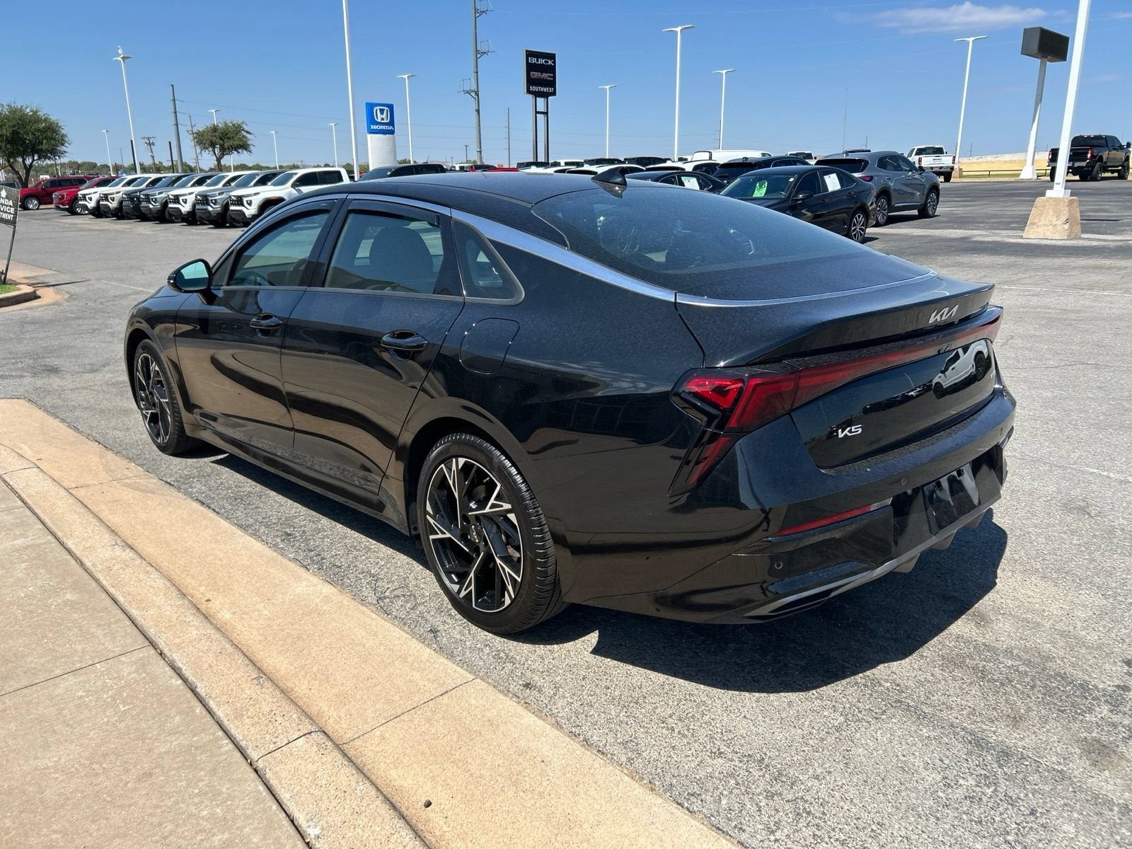 2025 Kia K5 GT-Line