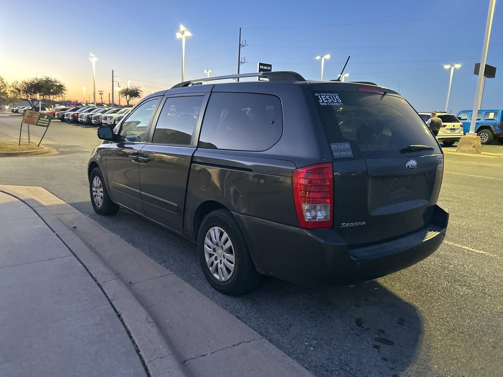 2014 Kia Sedona LX